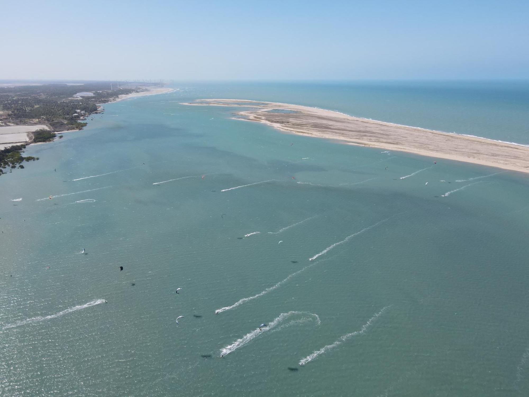 7 Beaufort - Kitesurf Pousada Itarema Eksteriør billede